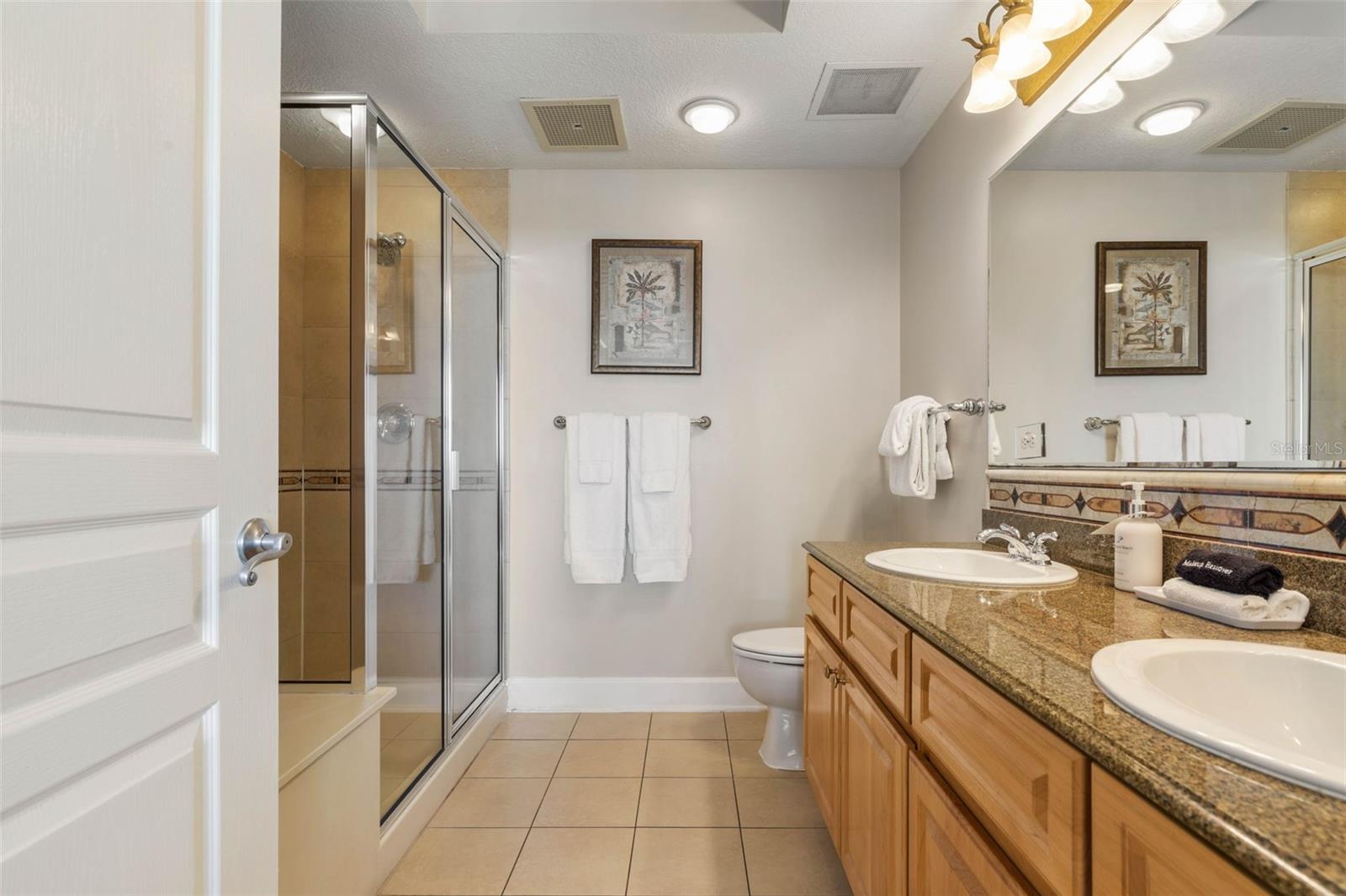 Image 32 of 75 For 200 Ocean Crest Drive 617