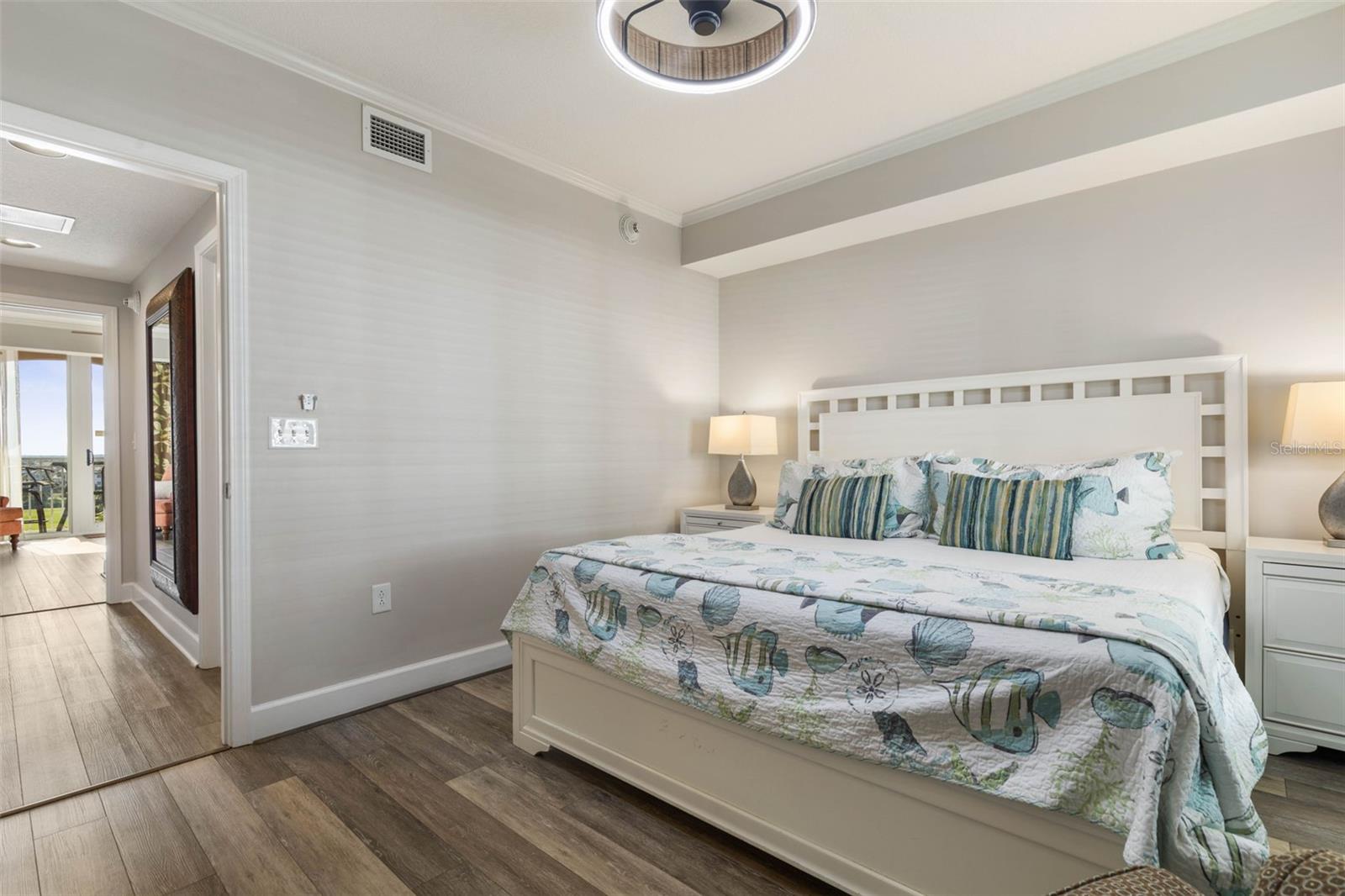 Image 38 of 75 For 200 Ocean Crest Drive 617