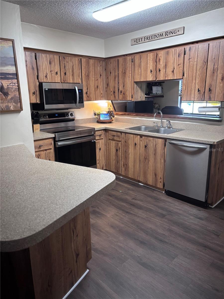 Image 18 of 62 For 597 John Anderson Highway