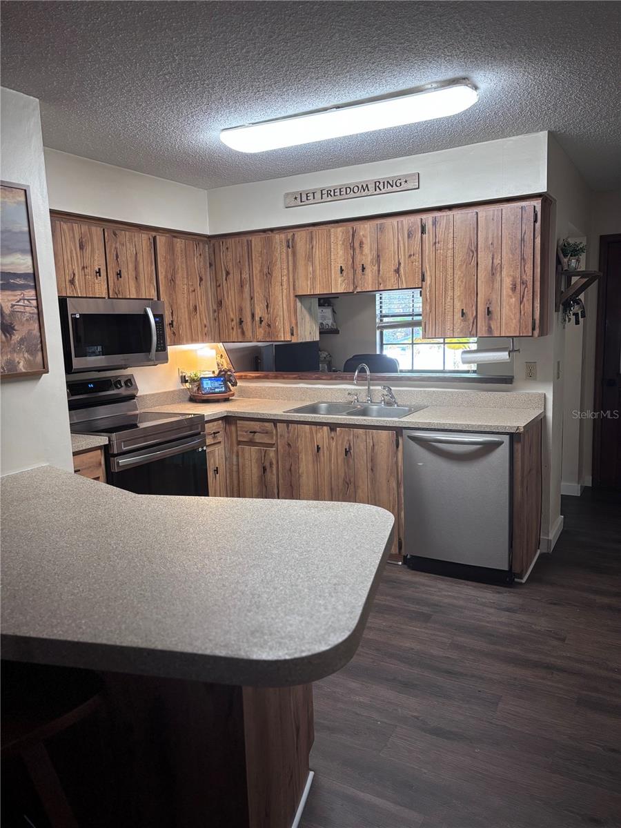 Image 19 of 62 For 597 John Anderson Highway