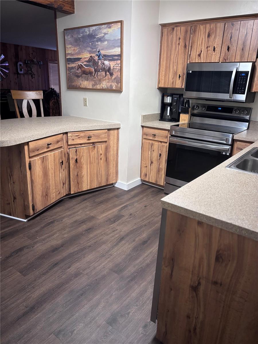 Image 21 of 62 For 597 John Anderson Highway