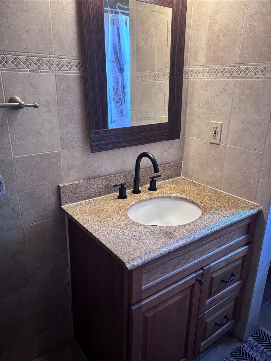 Image 31 of 62 For 597 John Anderson Highway