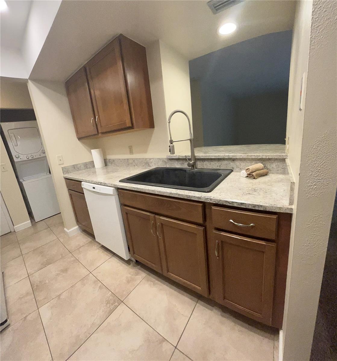 Image 6 of 26 For 308 Palm Coast Parkway Ne 203