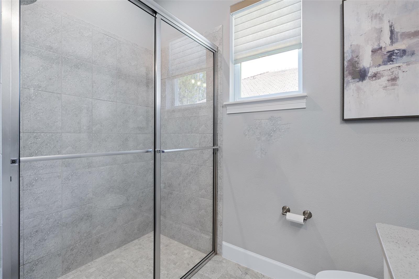 Image 41 of 100 For 252 Stirling Bridge Drive