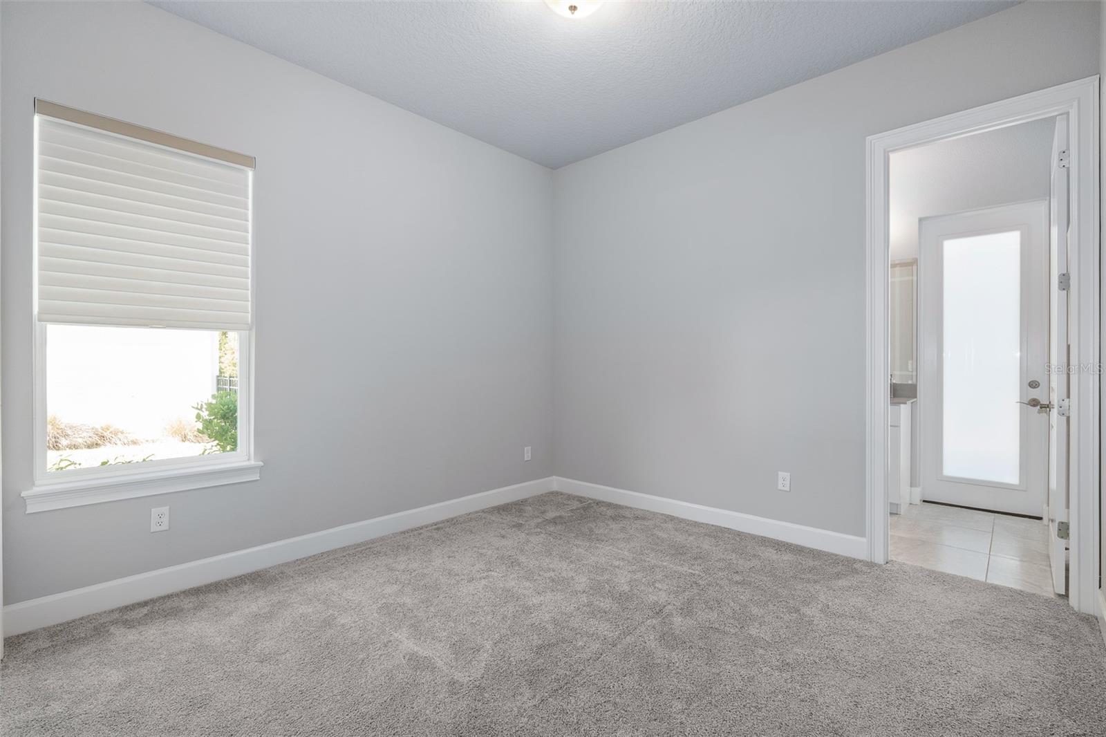 Image 48 of 100 For 252 Stirling Bridge Drive