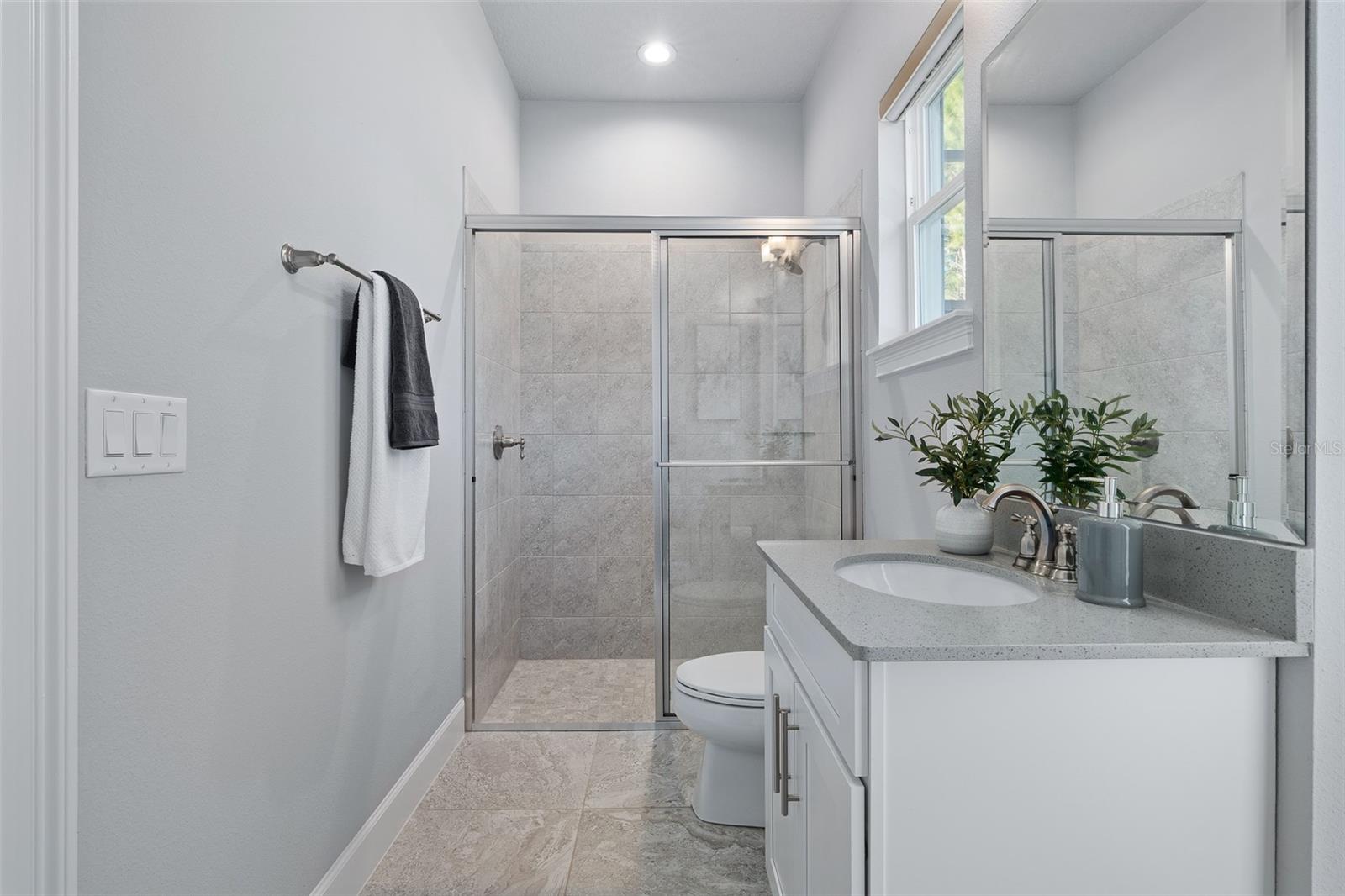 Image 50 of 100 For 252 Stirling Bridge Drive