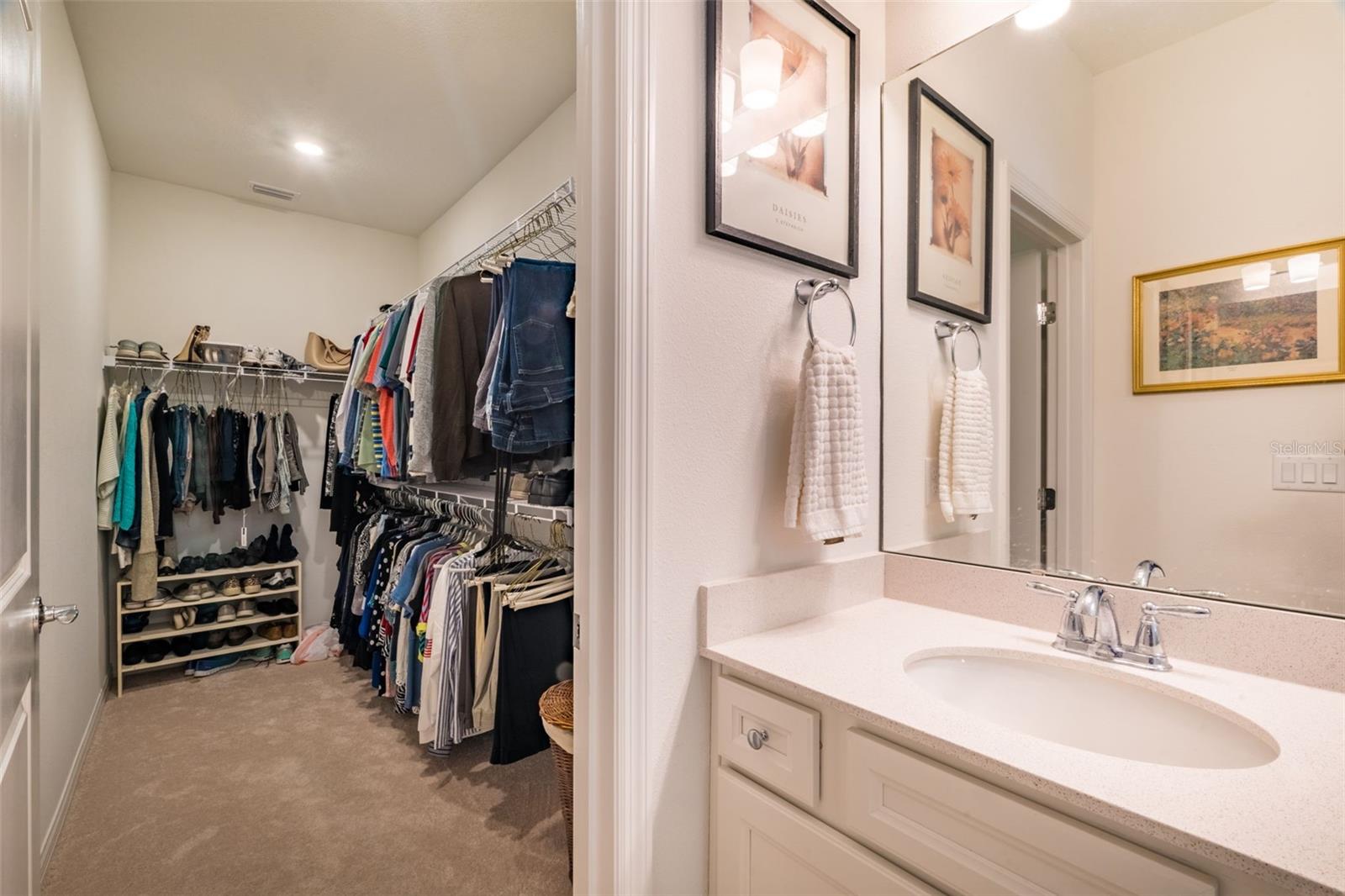 Image 18 of 47 For 543 Blind Oak Circle