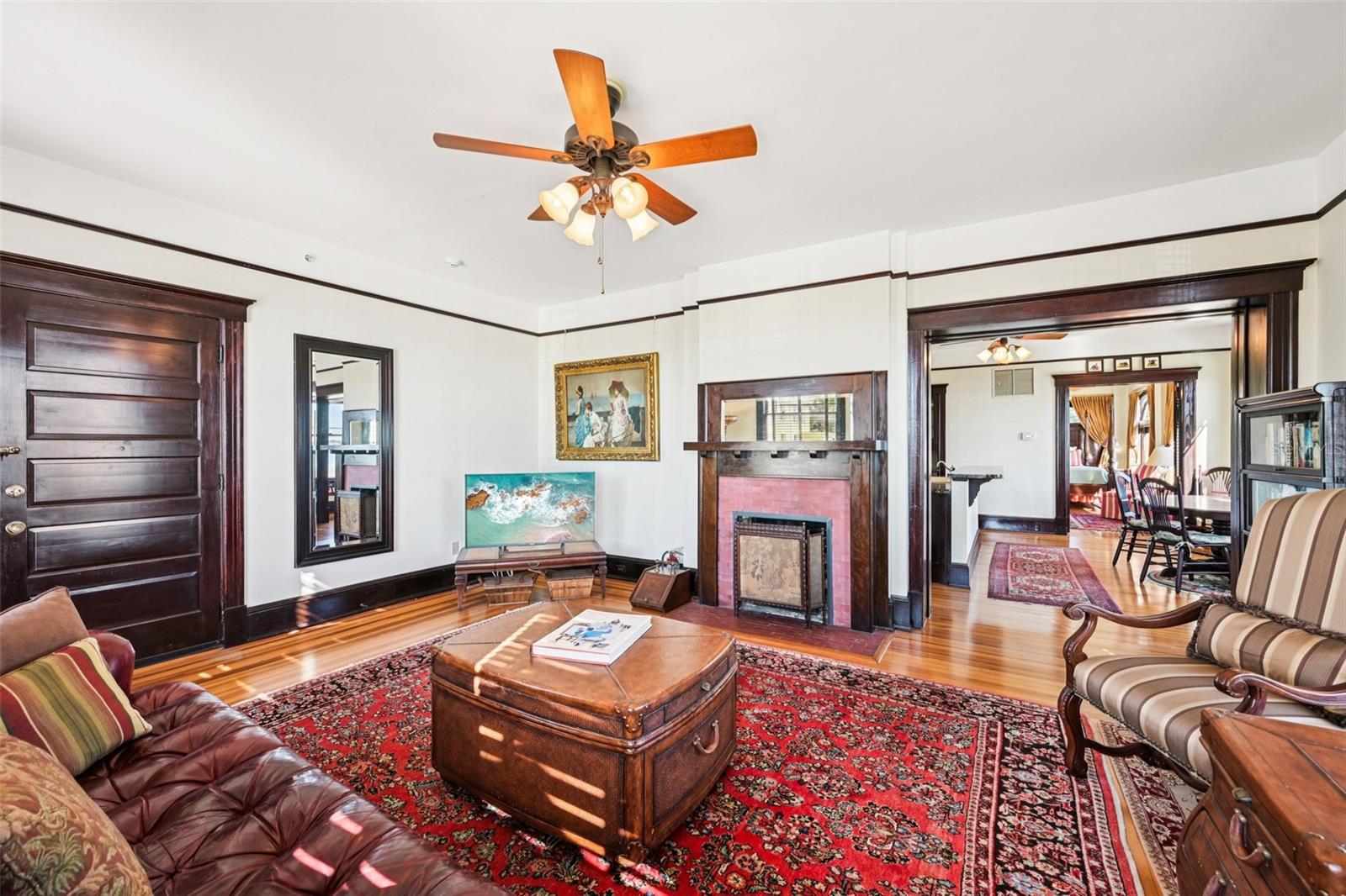 Image 19 of 93 For 178 Avenida Menendez