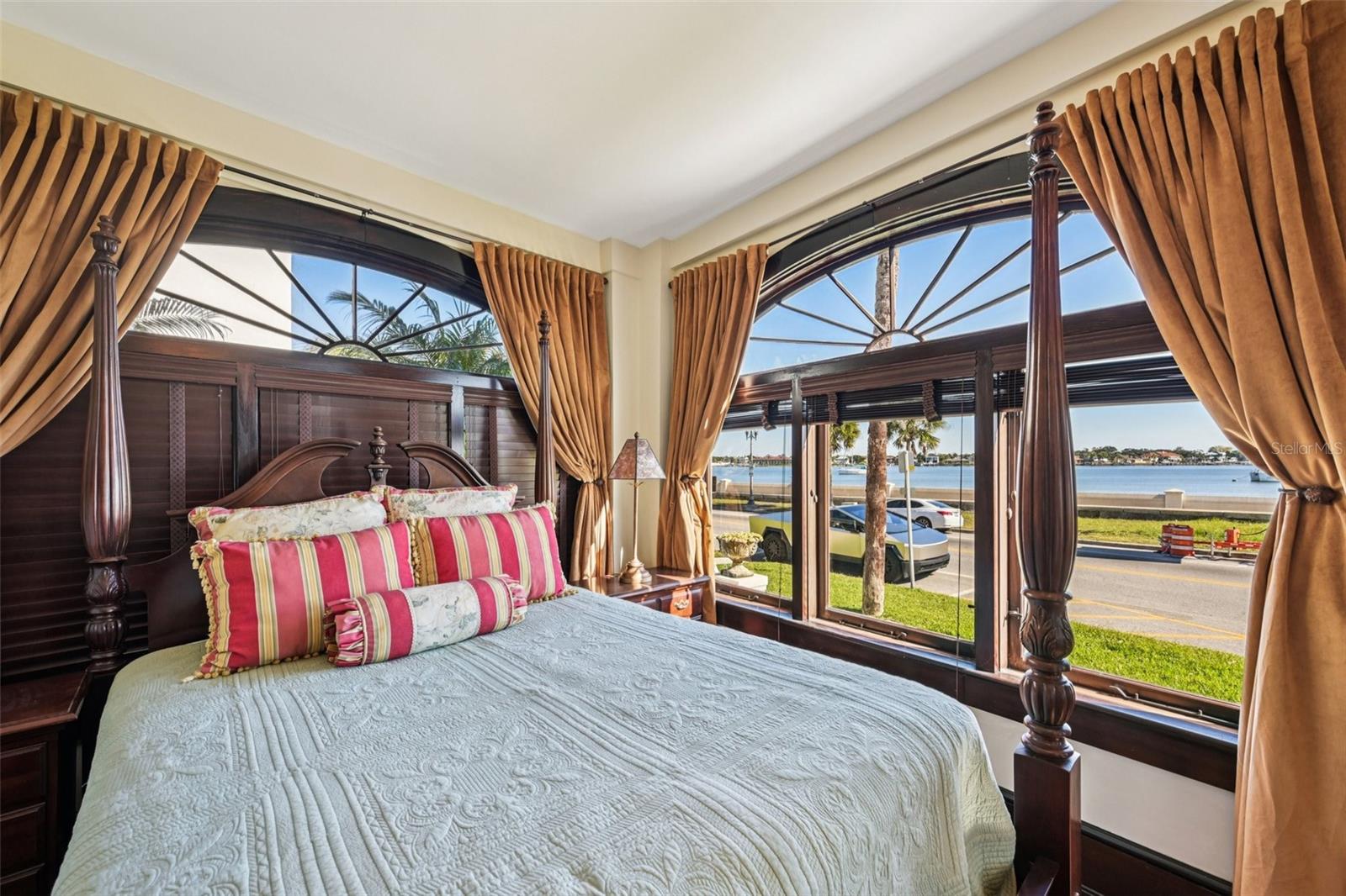 Image 40 of 93 For 178 Avenida Menendez