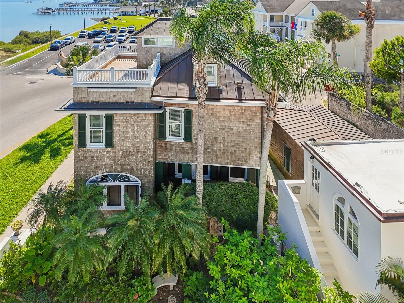 Image 6 of 93 For 178 Avenida Menendez