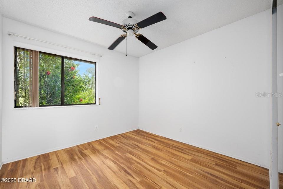 Image 10 of 39 For 517 Brown Pelican Drive