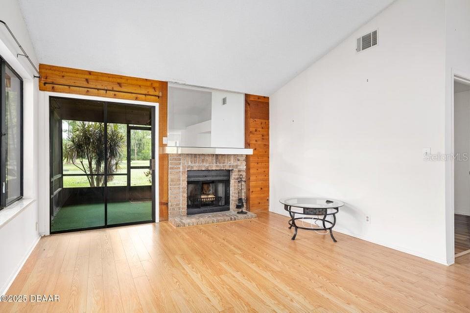 Image 7 of 39 For 517 Brown Pelican Drive