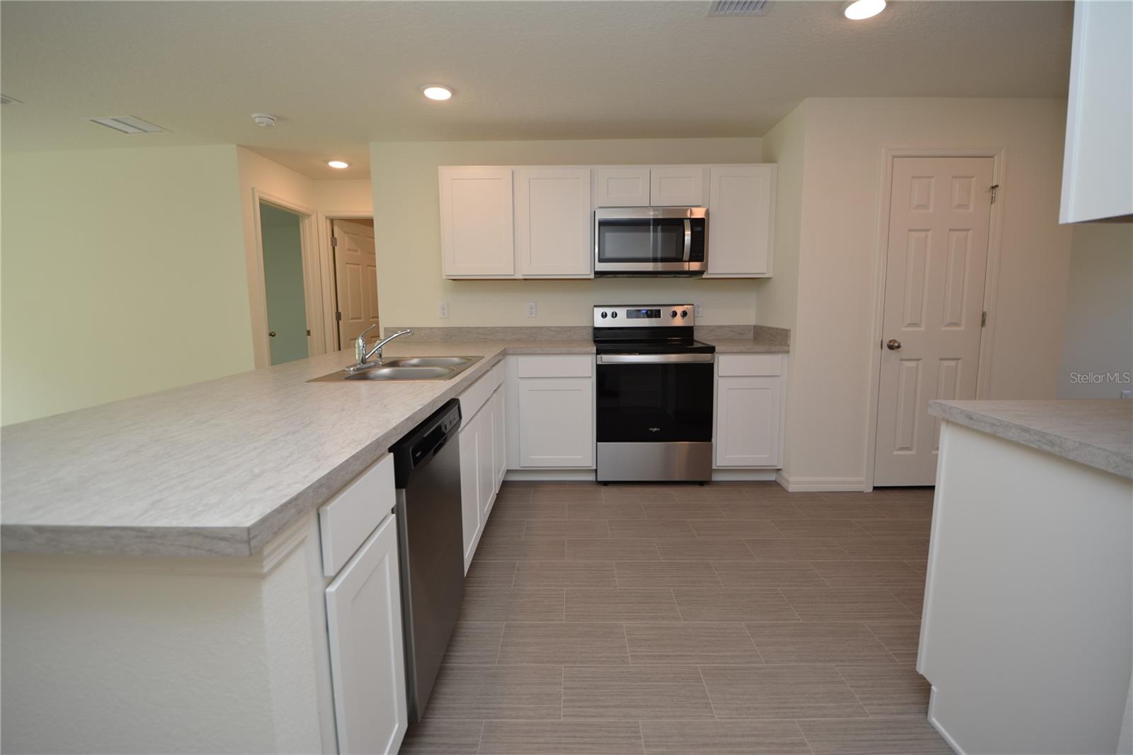 Image 10 of 30 For 8 Sea Flower Path