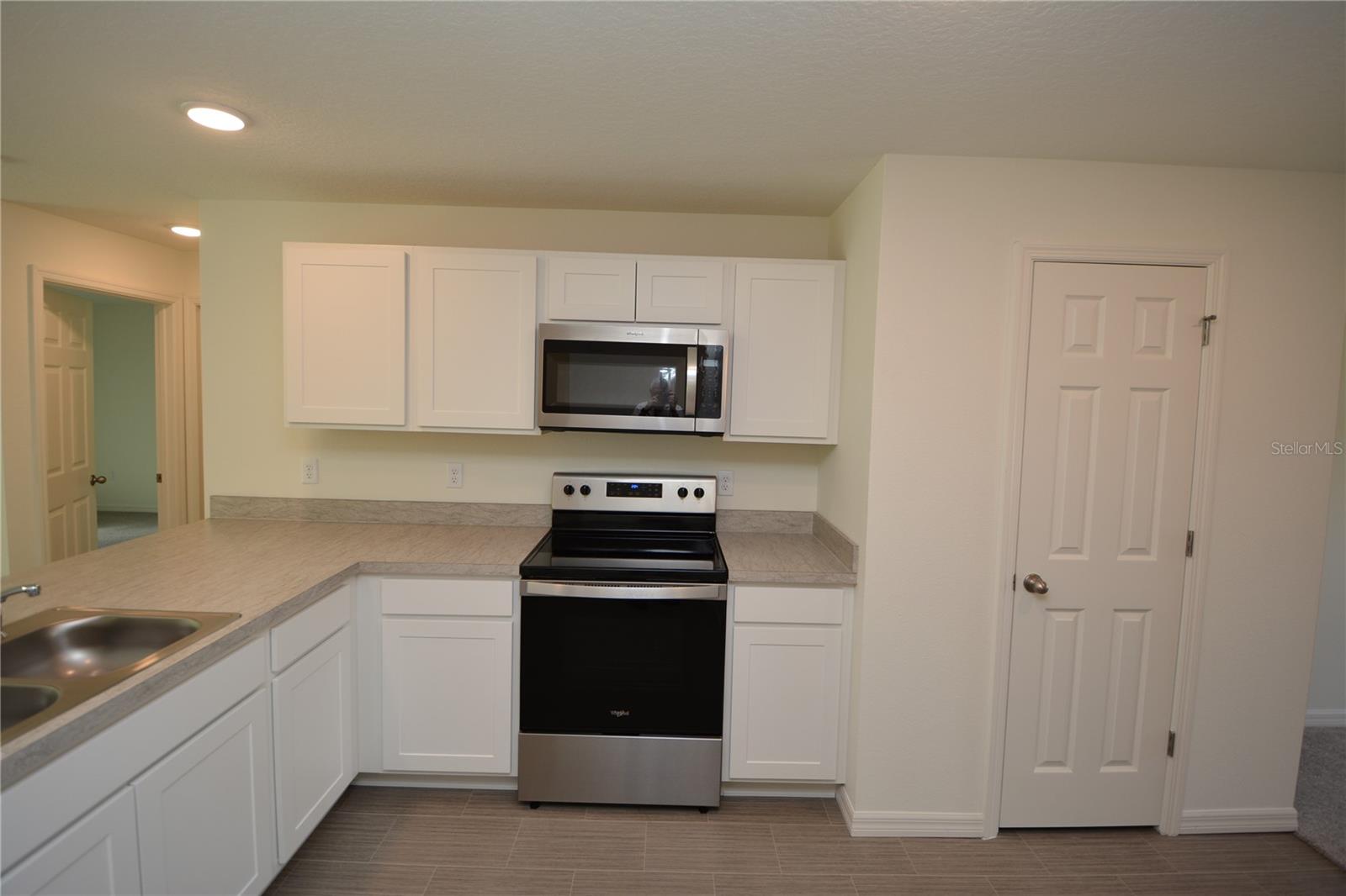 Image 7 of 30 For 8 Sea Flower Path