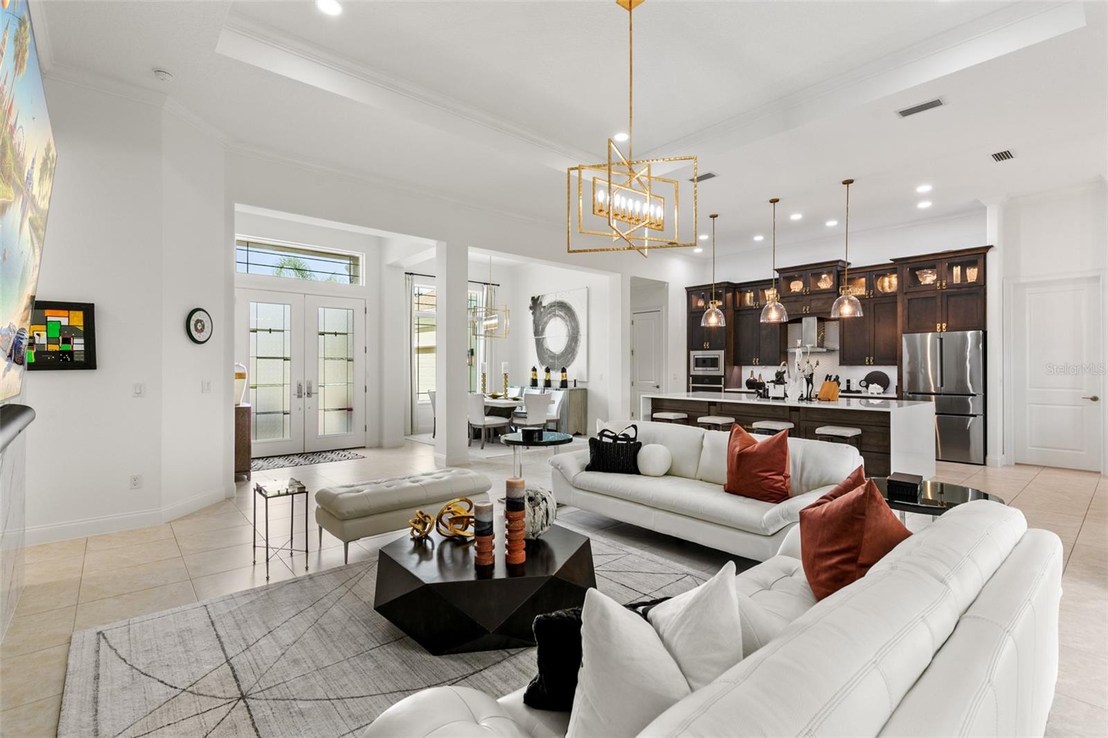 Image 10 of 62 For 215 Willow Oak Way