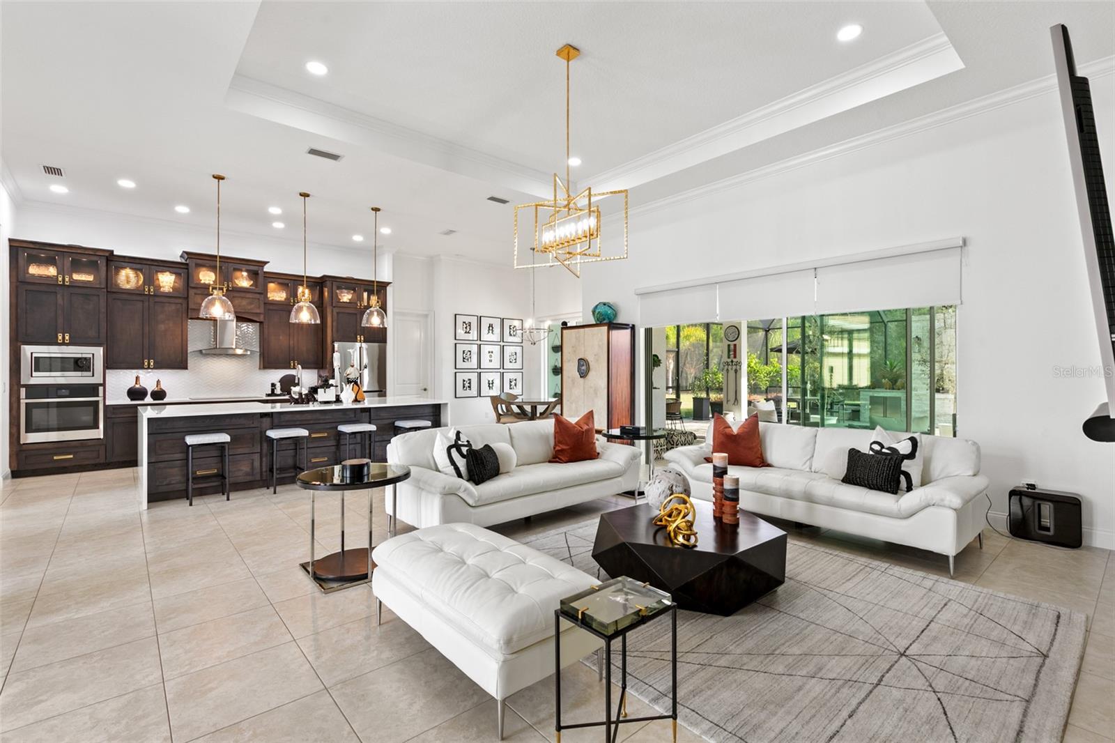 Image 11 of 62 For 215 Willow Oak Way