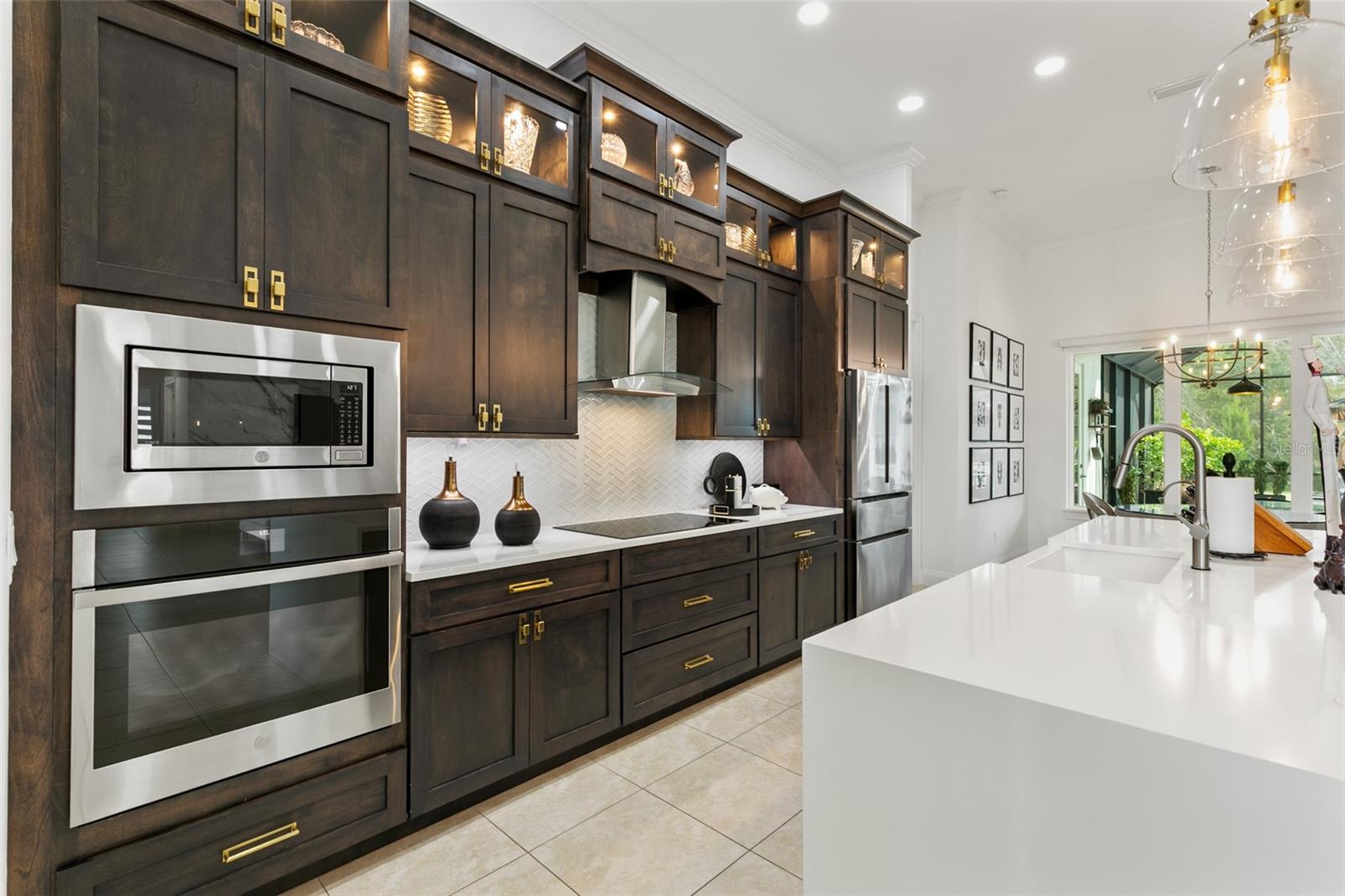 Image 19 of 62 For 215 Willow Oak Way