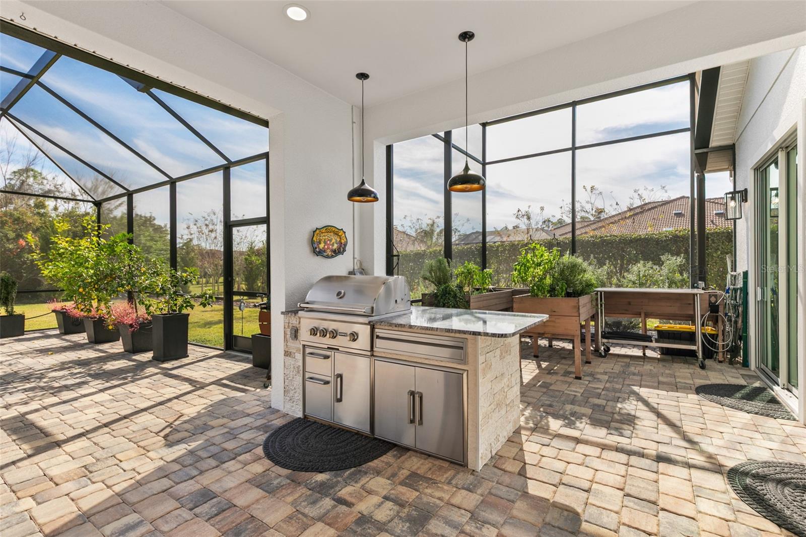 Image 21 of 62 For 215 Willow Oak Way