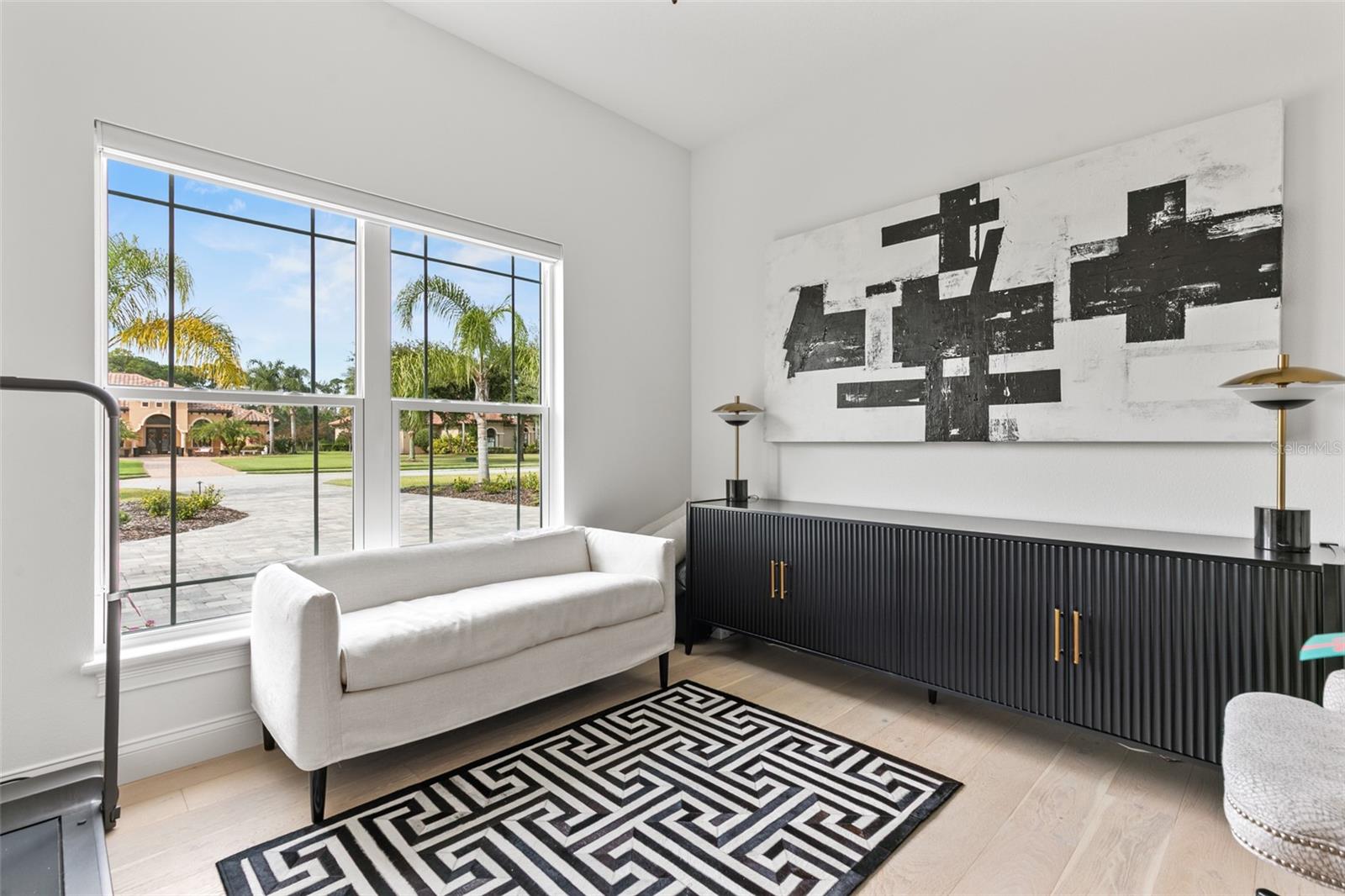 Image 39 of 62 For 215 Willow Oak Way