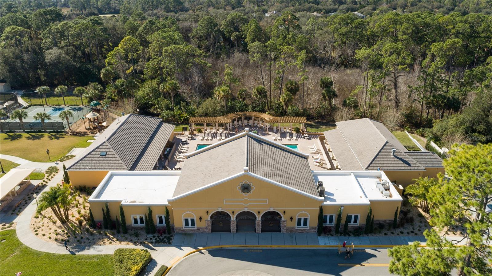 Image 53 of 62 For 215 Willow Oak Way