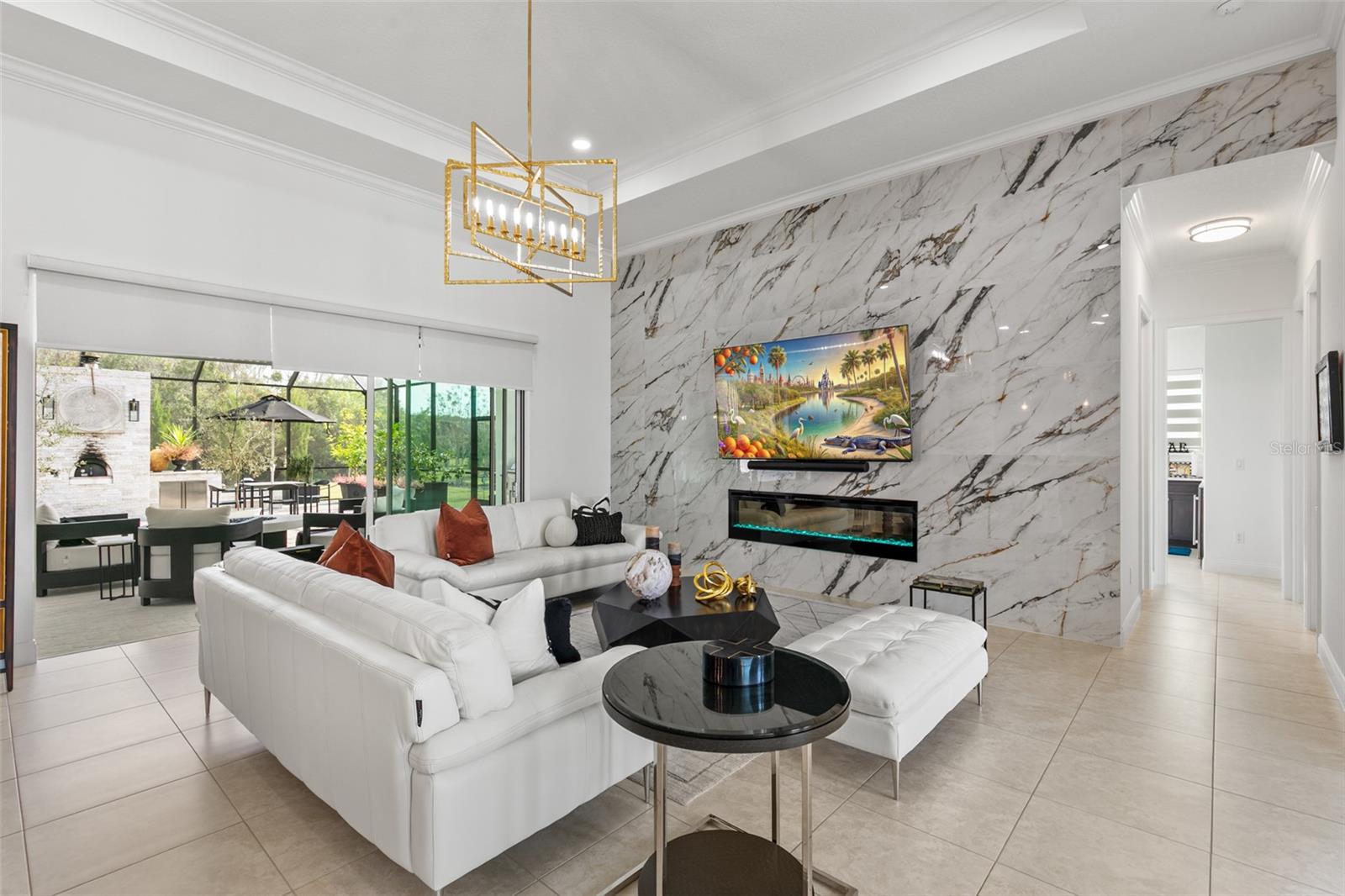 Image 8 of 62 For 215 Willow Oak Way