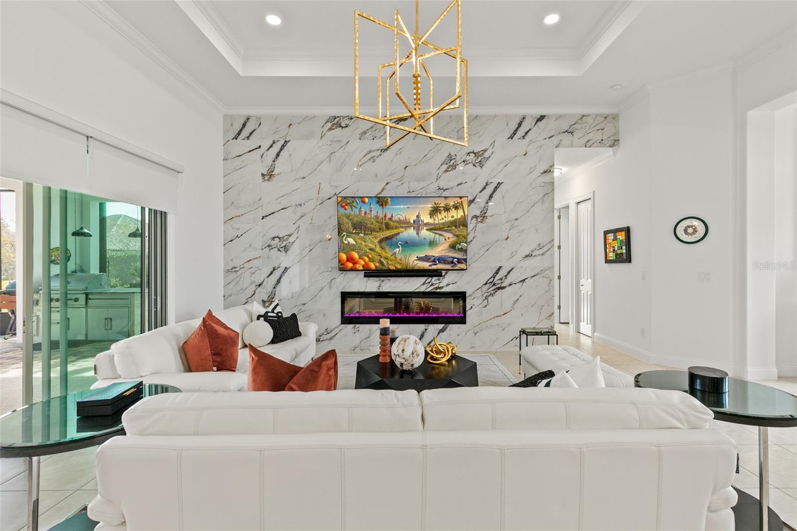 Image 9 of 62 For 215 Willow Oak Way