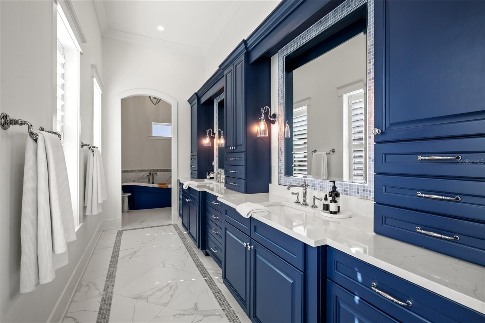 Image 37 of 72 For 113 Calle Del Sur