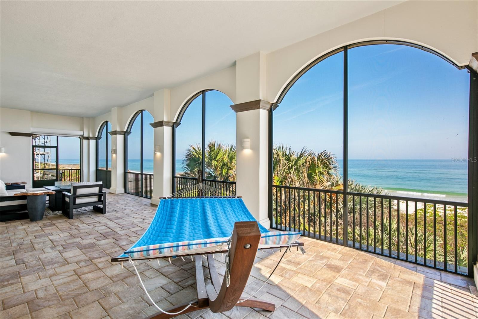 Image 44 of 72 For 113 Calle Del Sur