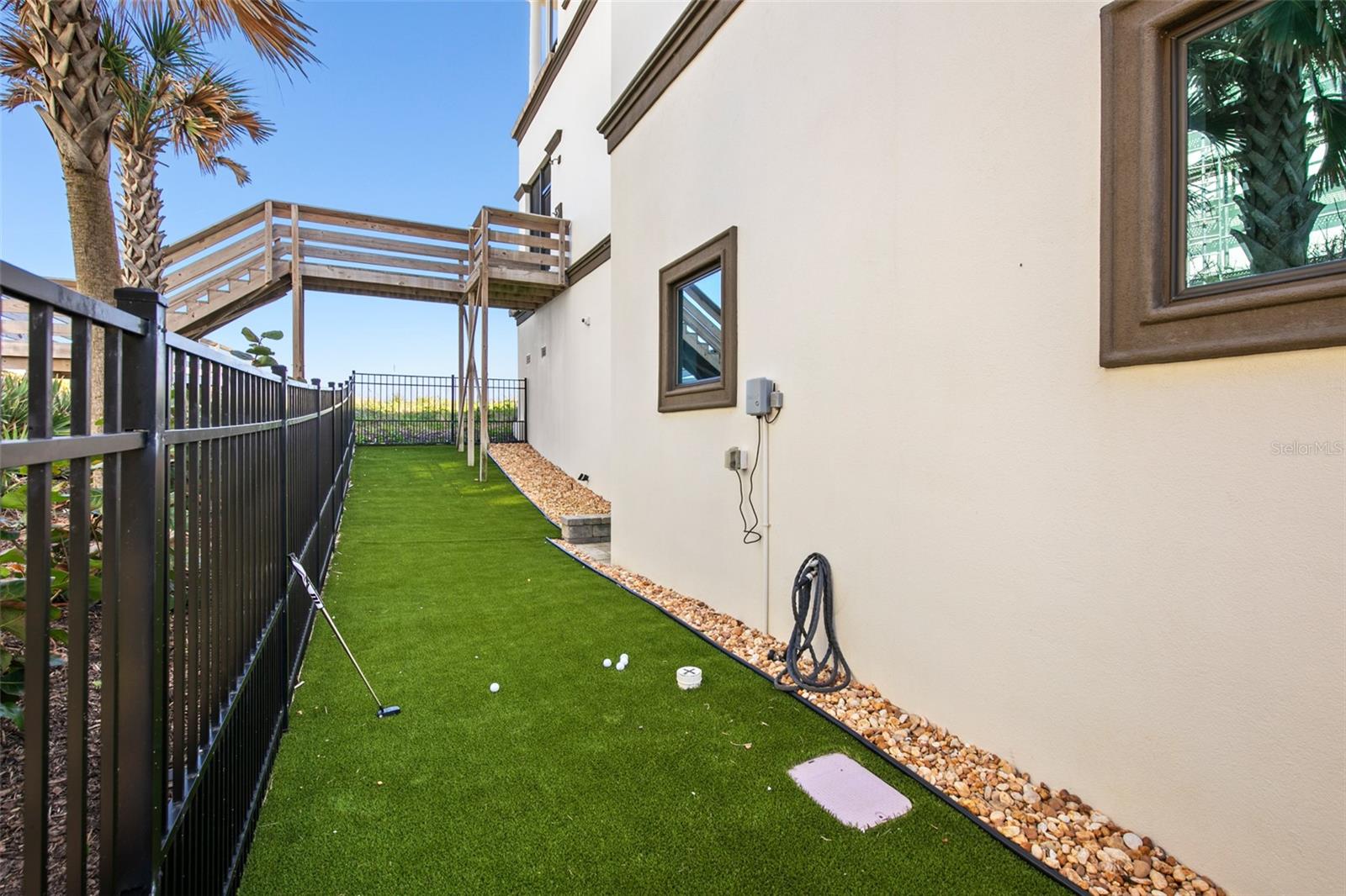 Image 56 of 72 For 113 Calle Del Sur