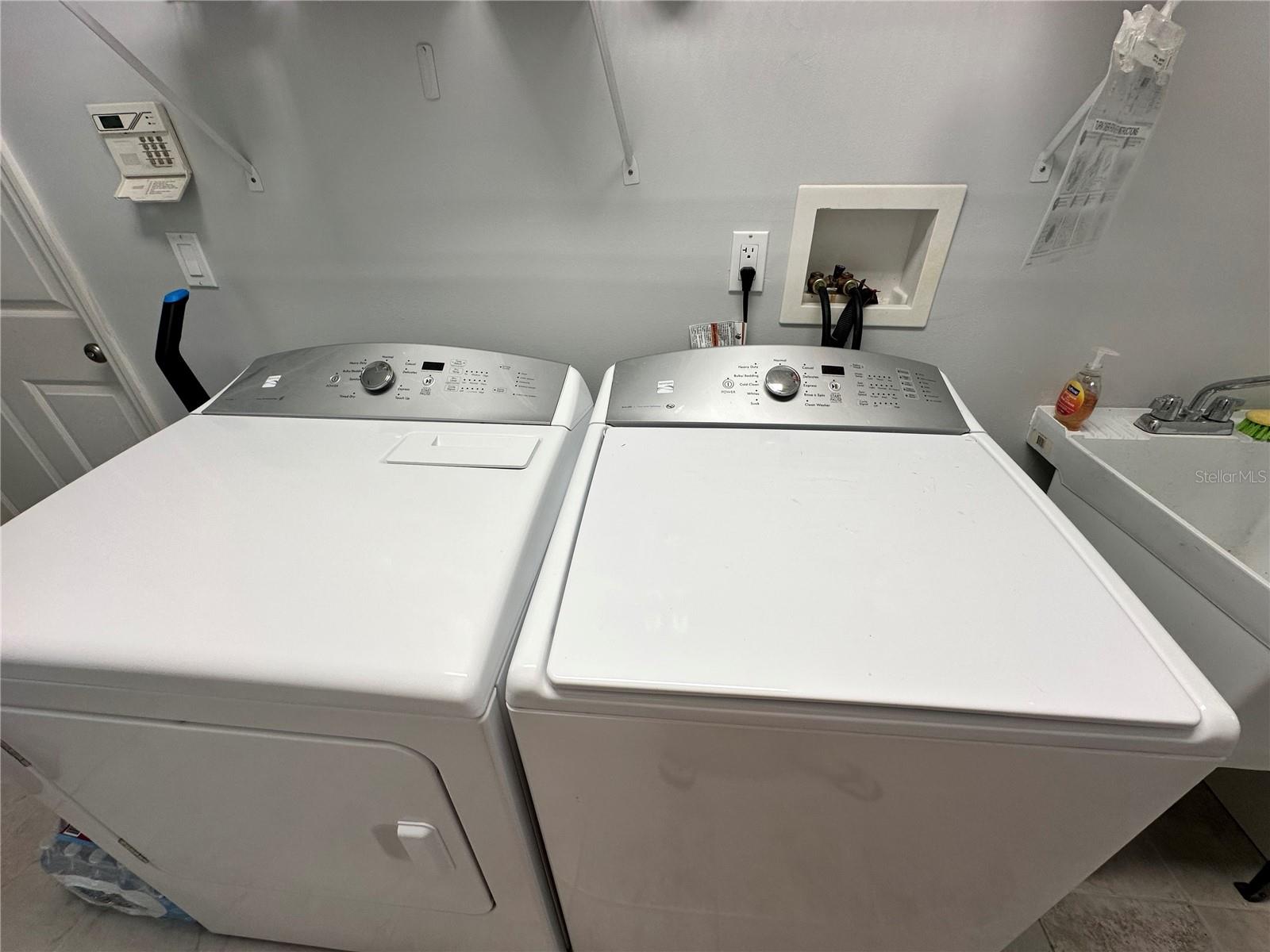 Image 13 of 34 For 126 Bayside Drive