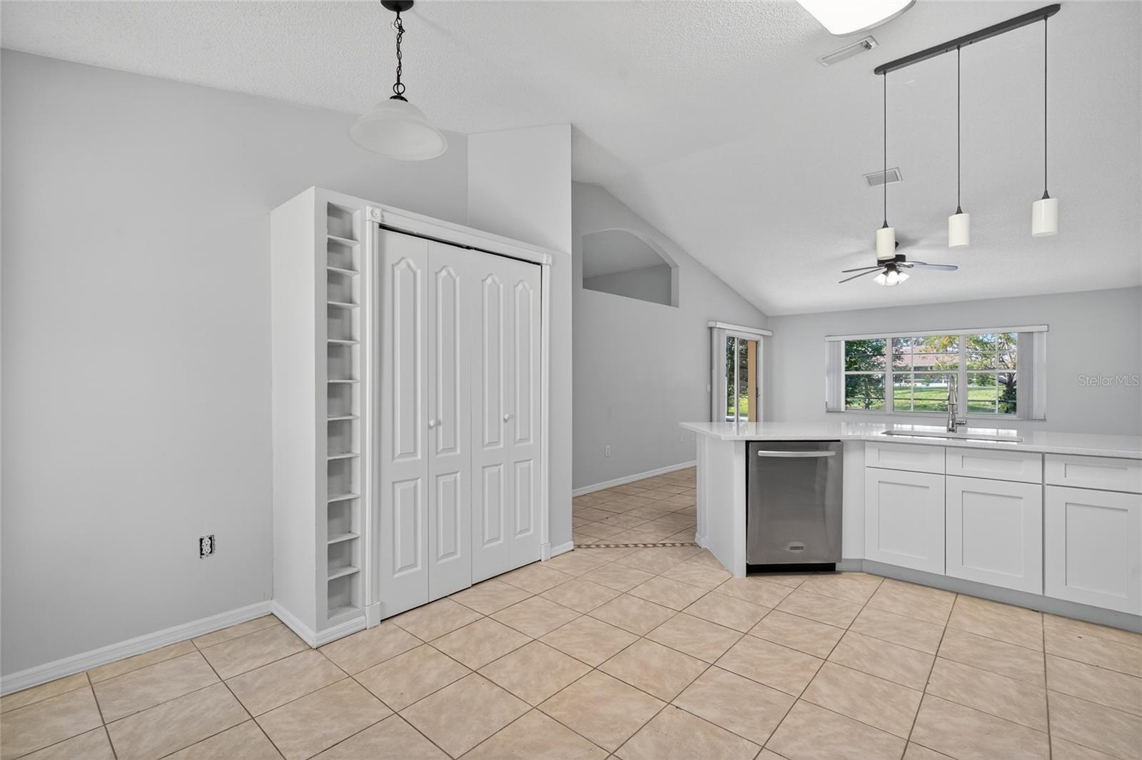 Image 11 of 34 For 110 Westgrill Drive