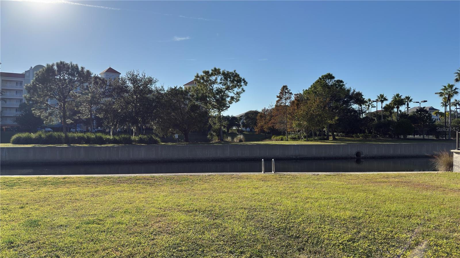 Image 2 of 10 For 206 Harbor Village Point N