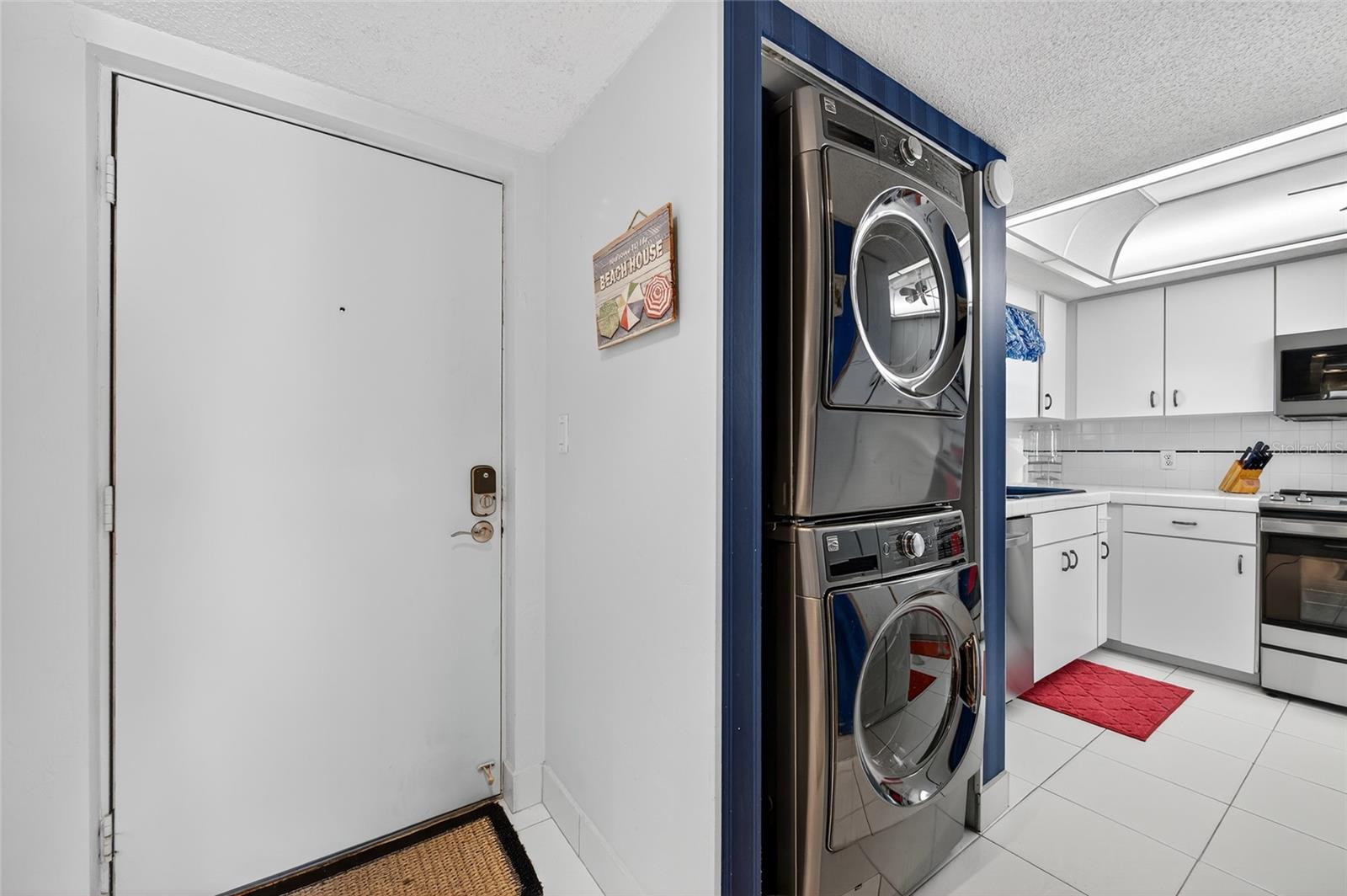 Image 12 of 23 For 2290 Ocean Shore Boulevard 2070