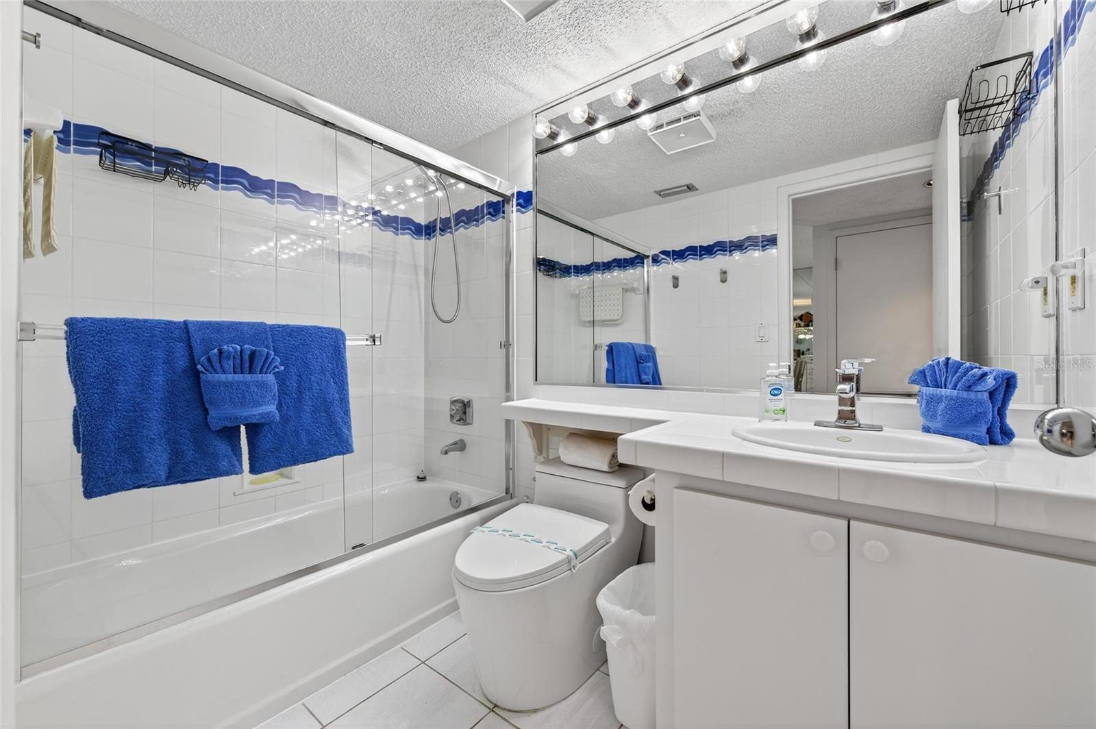 Image 14 of 23 For 2290 Ocean Shore Boulevard 2070