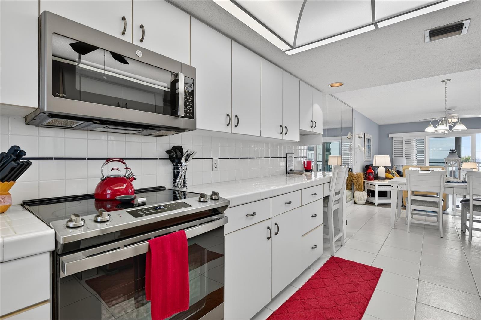 Image 18 of 23 For 2290 Ocean Shore Boulevard 2070