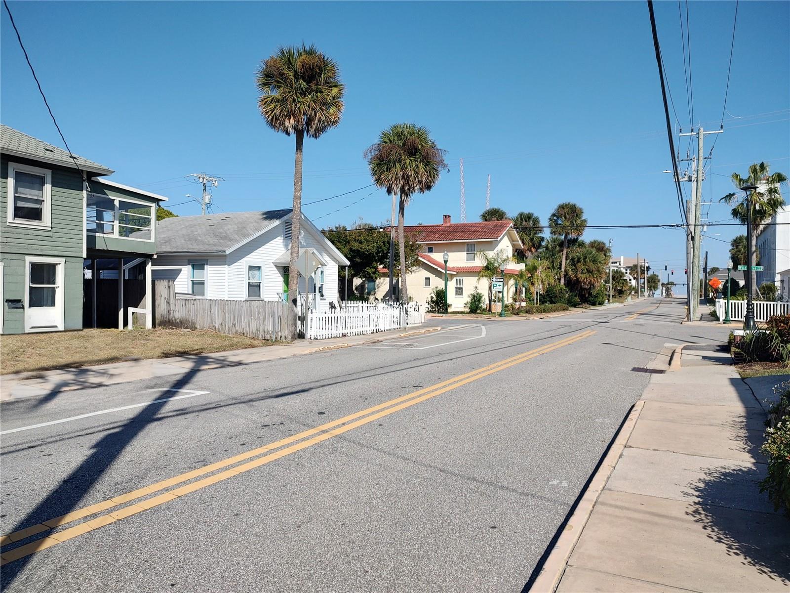 Image 9 of 26 For 509 Harvey Avenue