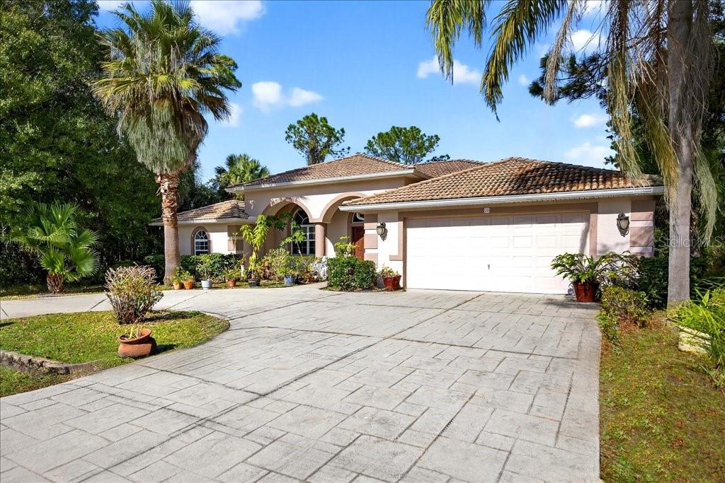 Image 20 of 42 For 28 Fanshawe Lane