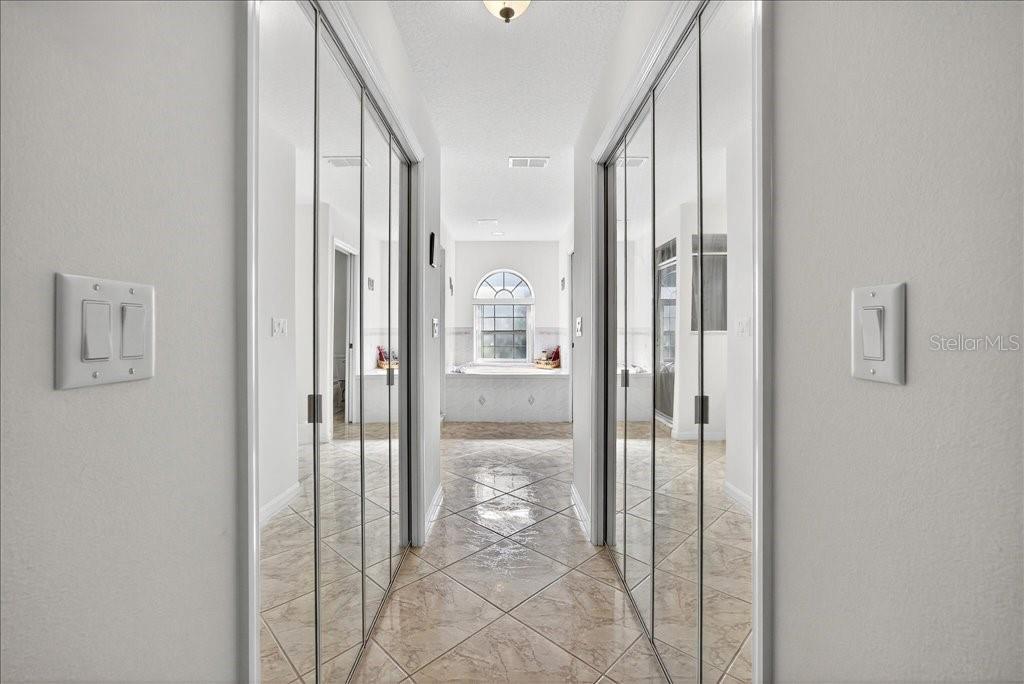 Image 23 of 42 For 28 Fanshawe Lane