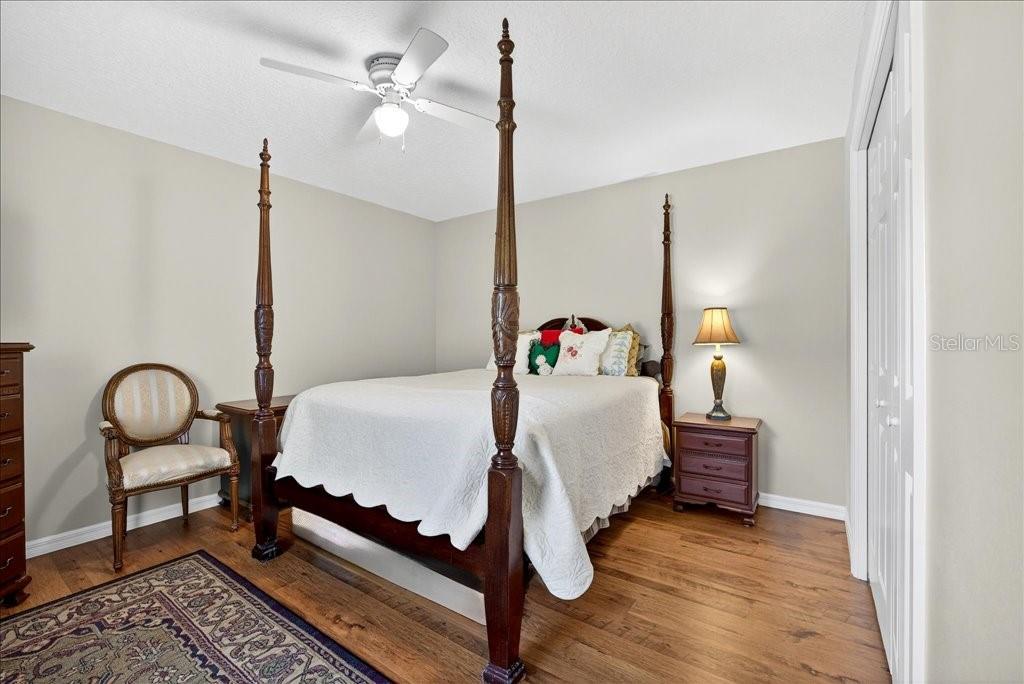 Image 27 of 42 For 28 Fanshawe Lane