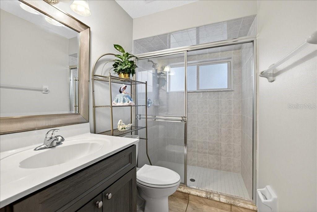 Image 30 of 42 For 28 Fanshawe Lane