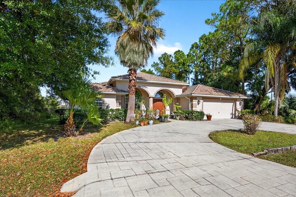 Image 7 of 42 For 28 Fanshawe Lane