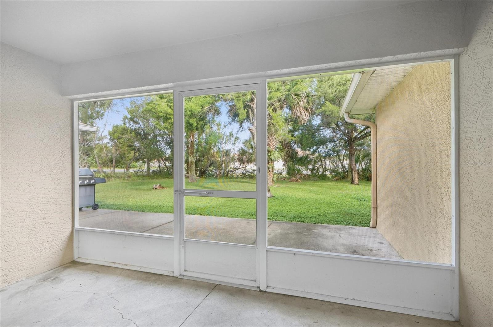 Image 27 of 34 For 120 Coral Reef Court N B