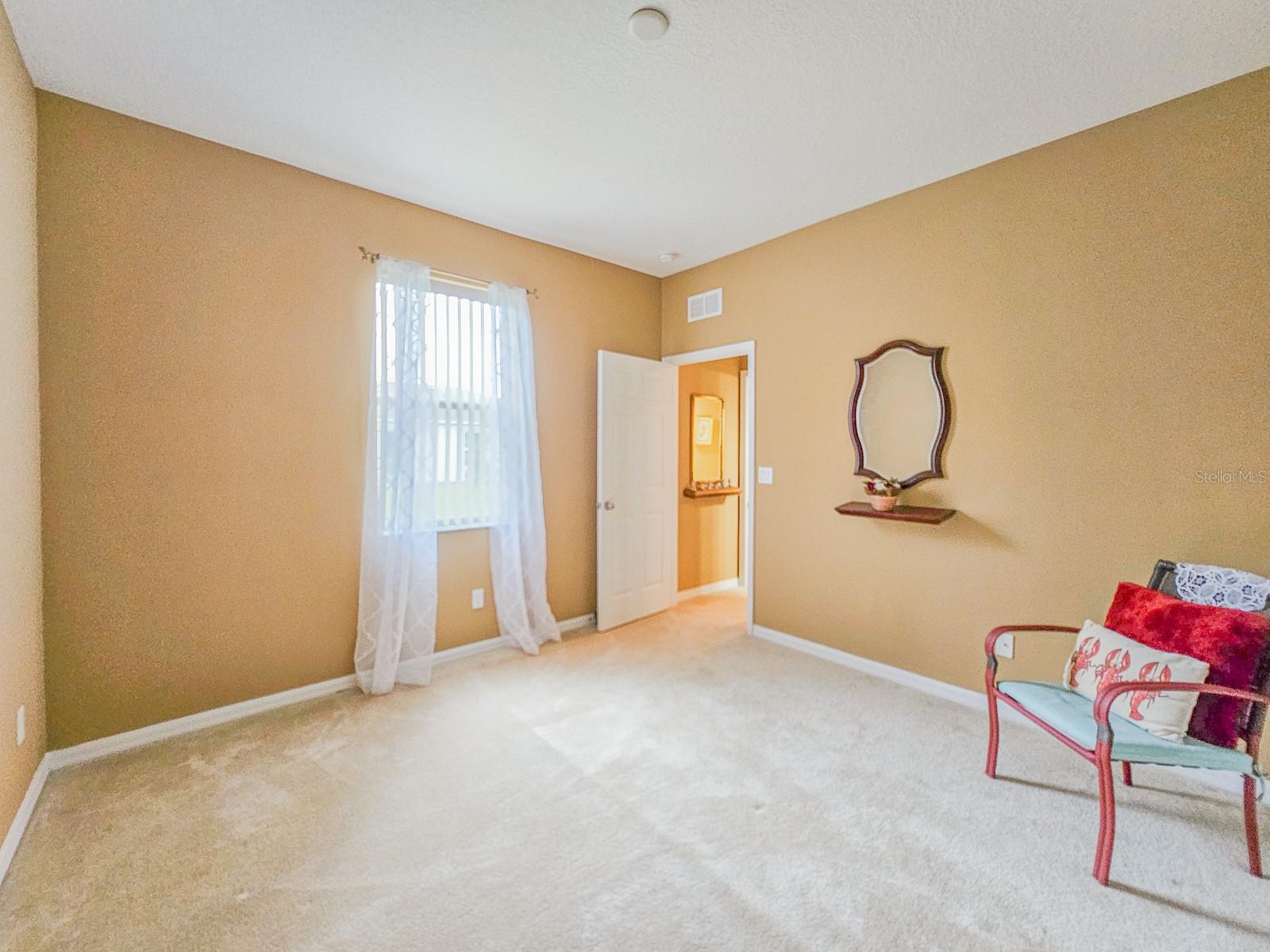 Image 17 of 39 For 18 Squirrel Place