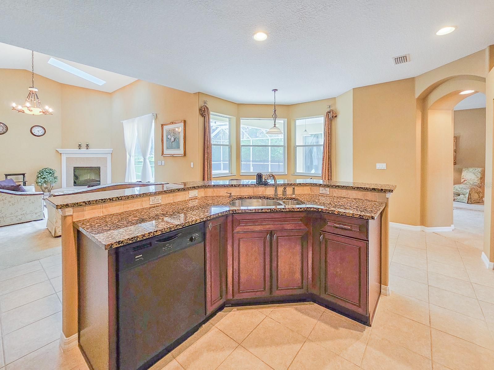 Image 24 of 39 For 18 Squirrel Place