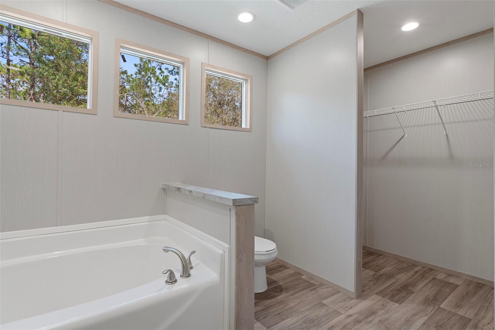 Image 17 of 36 For 6149 La Pine Road