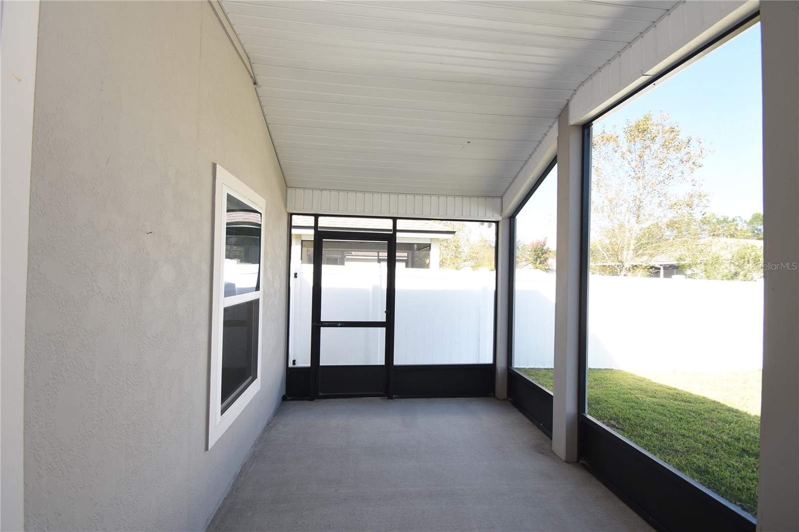 Image 17 of 59 For 110 Coopers Hawk Court