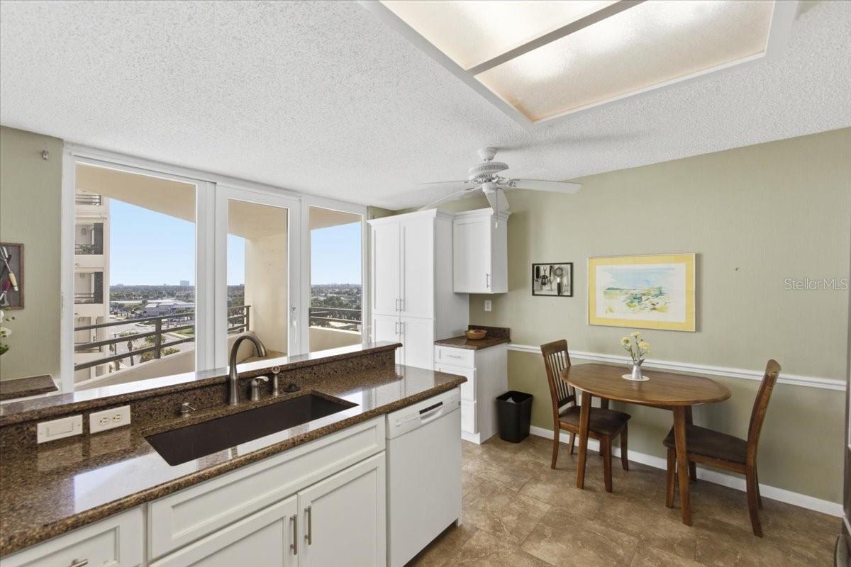 Image 9 of 25 For 395 Atlantic Avenue 501