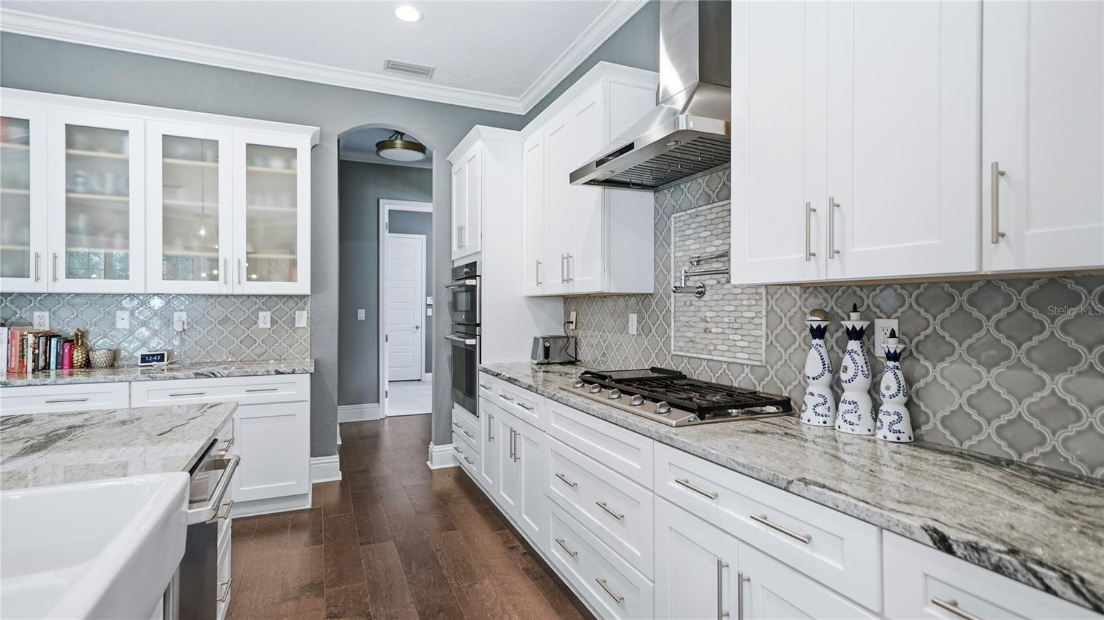 Image 19 of 64 For 4 Flagship Court