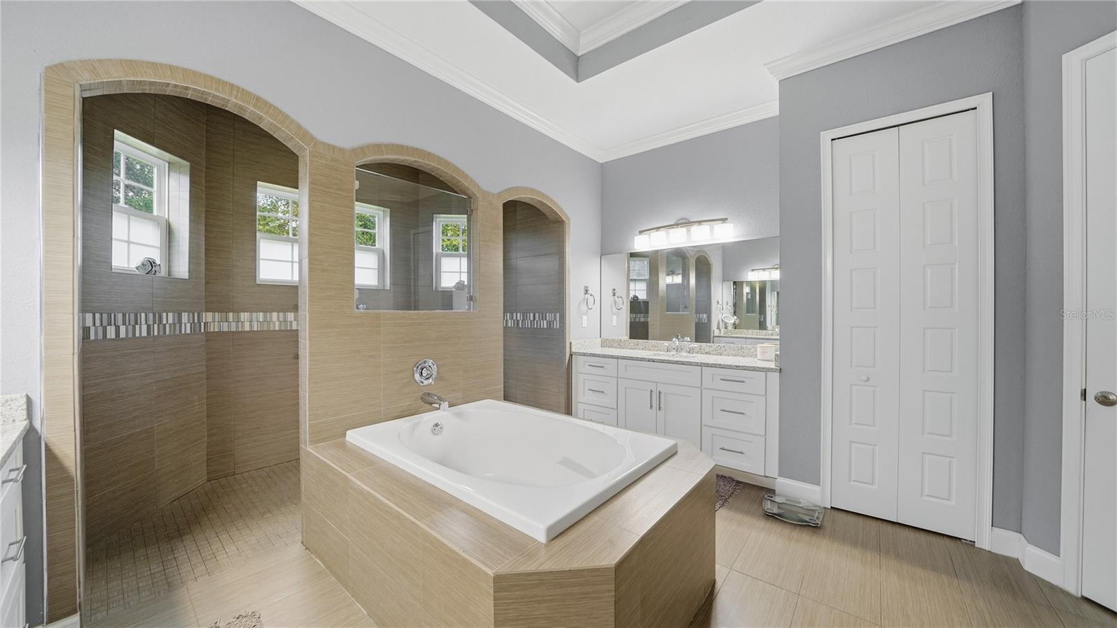 Image 23 of 64 For 4 Flagship Court