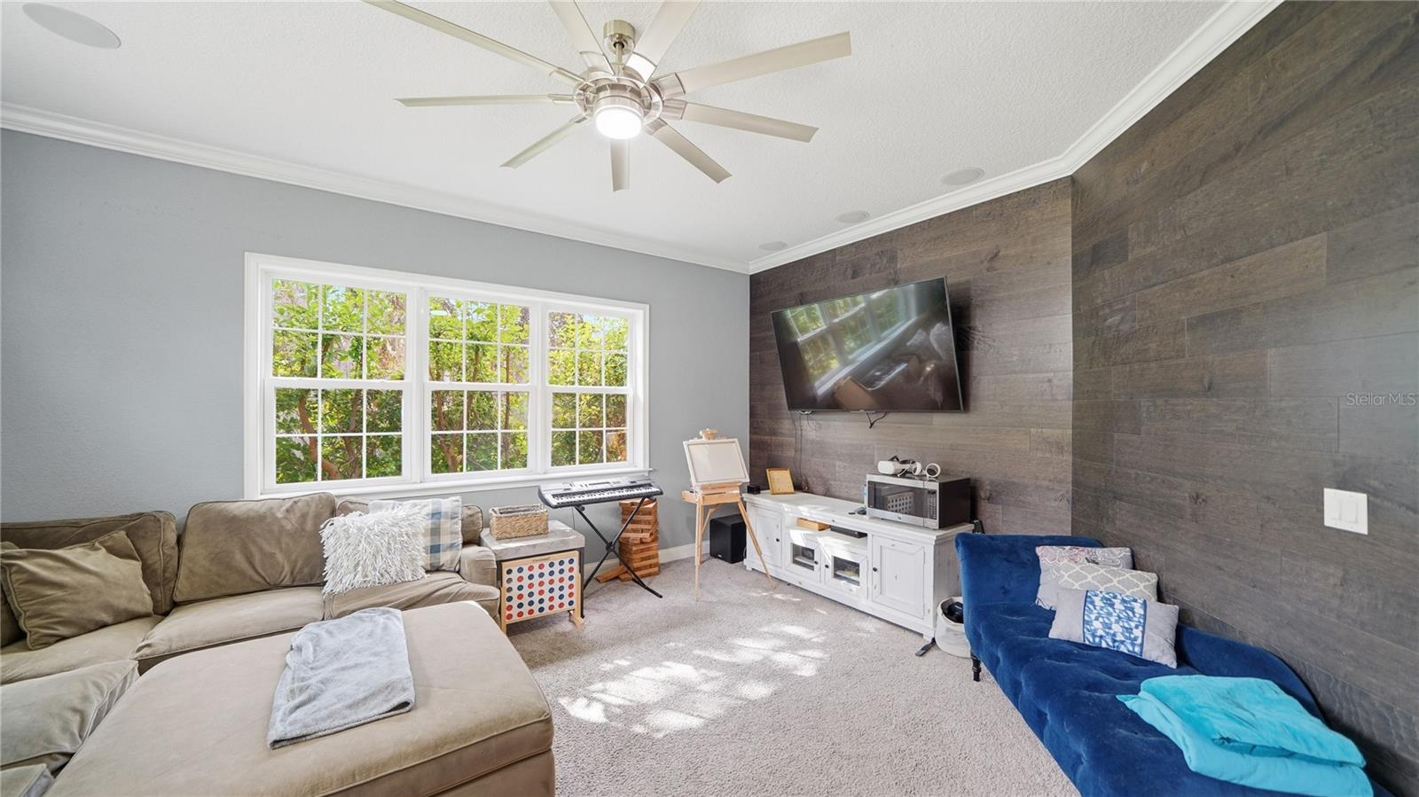 Image 31 of 64 For 4 Flagship Court